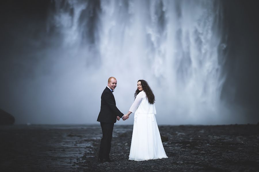 Nhiếp ảnh gia ảnh cưới Leszek Nowakowski (leszeknowakowski). Ảnh của 19 tháng 7 2020