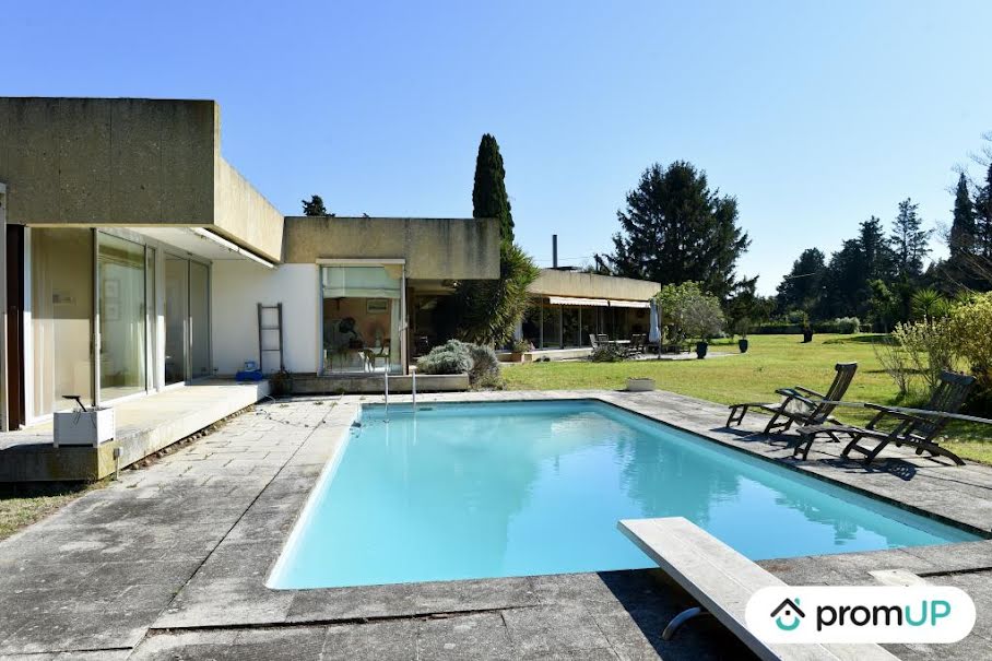 Vente villa 7 pièces 280 m² à Nimes (30000), 963 990 €