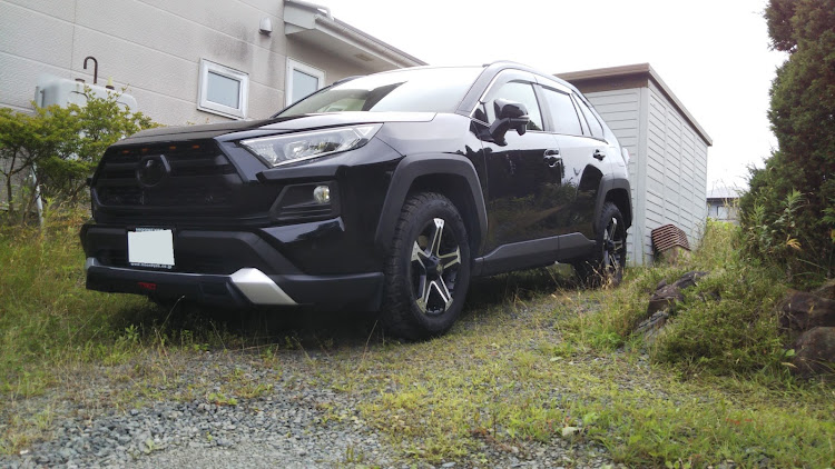RAV4のぶやちっちさんが投稿したカスタム事例の投稿画像1枚目