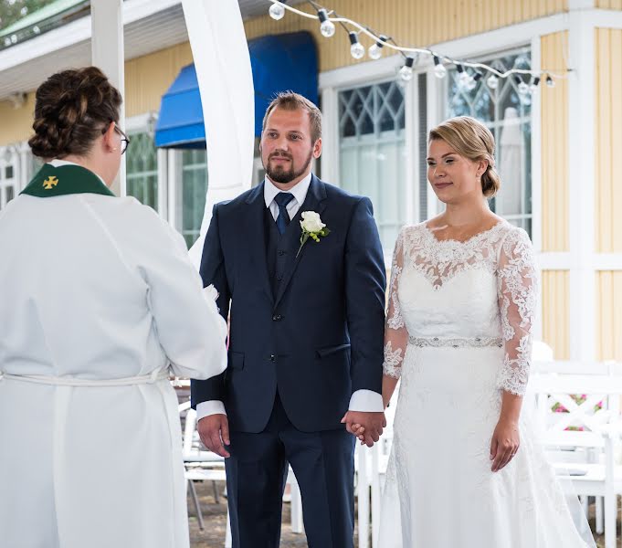 Wedding photographer Juuso Timonen (jtimonen). Photo of 17 January 2019