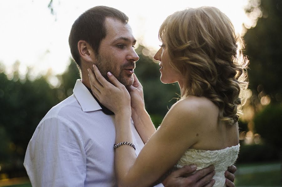 Fotógrafo de casamento Alena Karbolsunova (allyblane). Foto de 14 de outubro 2016