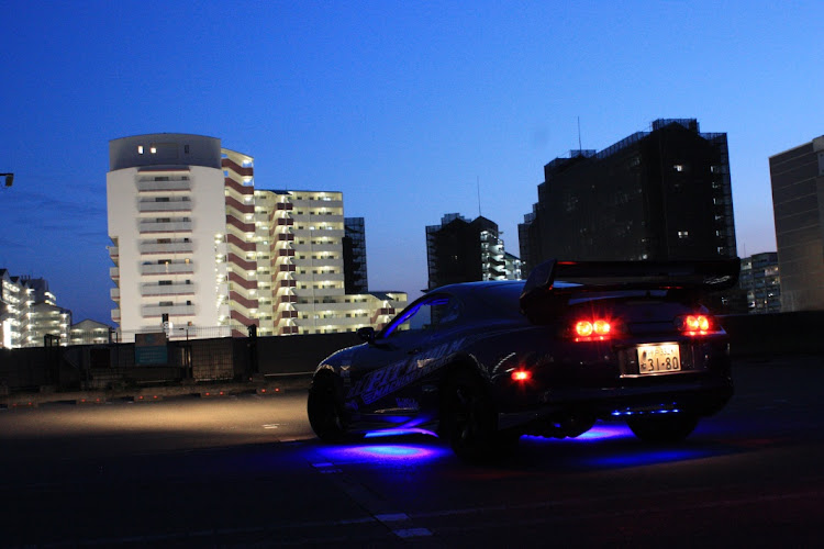 スープラの夜間撮影・西神ニュータウン・カインズ・青色の人生・ブルーネタに関するカスタム事例の投稿画像4枚目