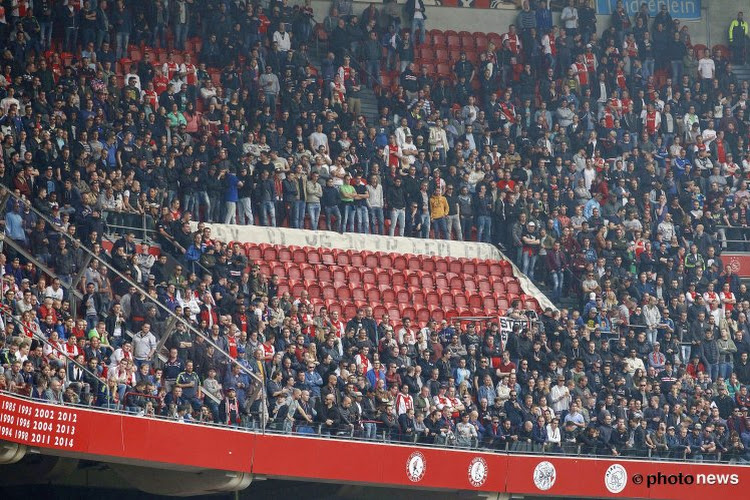 Schandalig: Ajax fans 'hangen Kenneth Vermeer op'