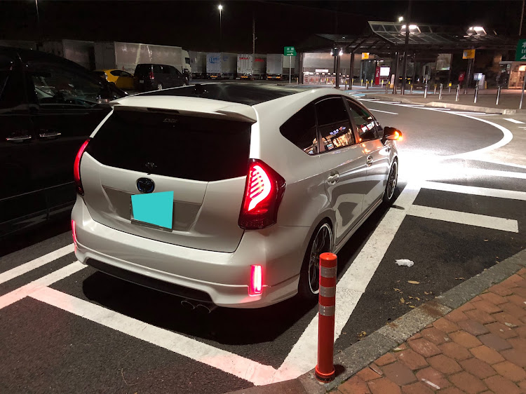 プリウスαのドライブ・左斜め前写真展に関するカスタム事例の投稿画像4枚目