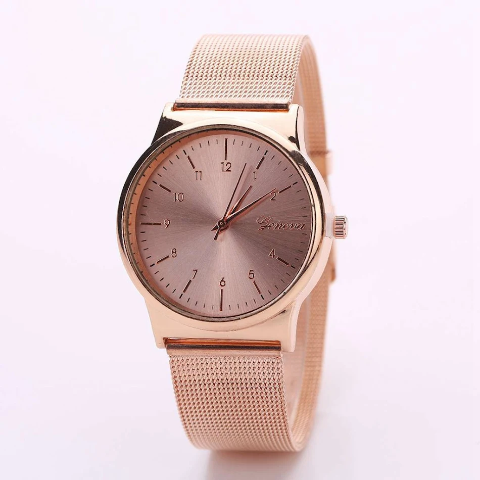 Mode dames quartz horloge armband set. Een complete en stijlvolle accessoire set die jouw outfit helemaal afmaakt.
