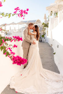 Fotógrafo de casamento Zoltán László (eskuvofotophilip). Foto de 12 de janeiro 2023