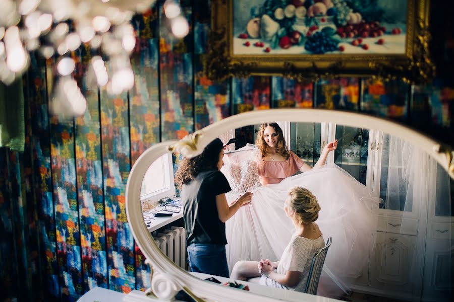 Wedding photographer Olya Klimuk (olgaklimuk). Photo of 26 April 2018