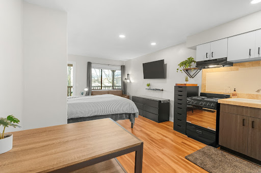 Apartment with pool 5