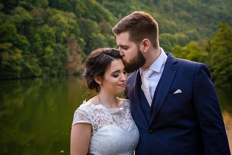 Wedding photographer Janos Kovacs (kovacsjanosfoto). Photo of 25 February 2019