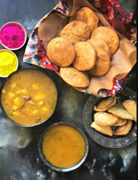 Khasta Kachori With Aloo Ki Sabji