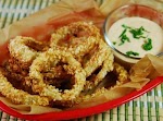 Baked Onion Rings with Creamy Chipotle Dipping Sauce was pinched from <a href="http://www.laaloosh.com/2013/09/19/baked-onion-rings-with-creamy-chipotle-dipping-sauce/" target="_blank">www.laaloosh.com.</a>