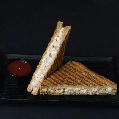 Classic Chicken Mayo Grilled Sandwich (non Veg)