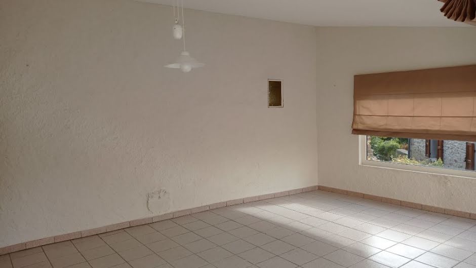 Location  maison 3 pièces 81 m² à Chabanière (69440), 886 €