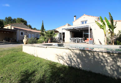 Villa with pool and terrace 2