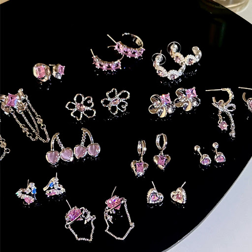 Title 3, Earrings Heavy Industry Light Luxury High Sense