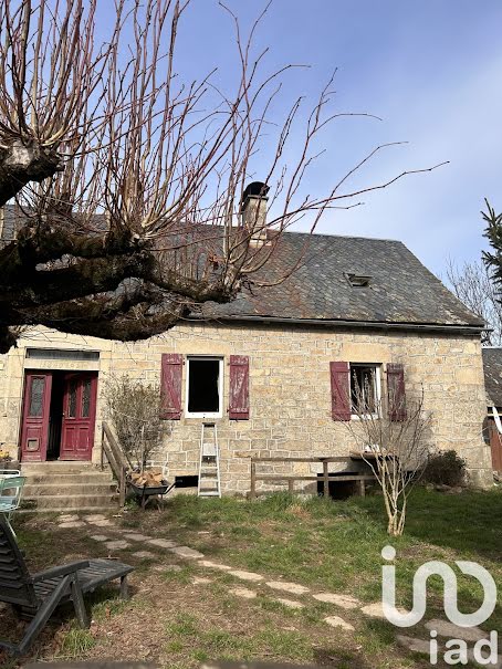 Vente maison 4 pièces 110 m² à Saint-Martial-de-Gimel (19150), 99 000 €