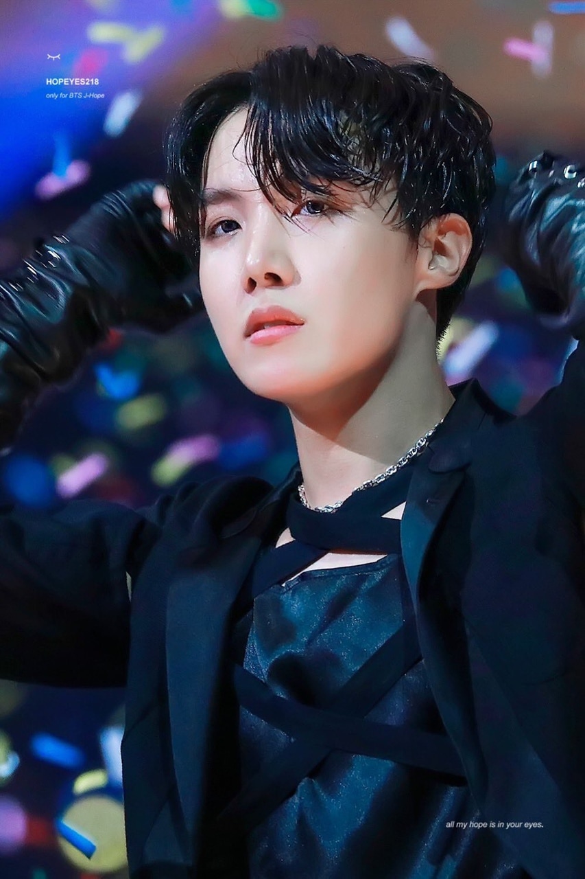 These 15 Rare Moments Of BTS's J-Hope Showing Off His Serious Side Will ...