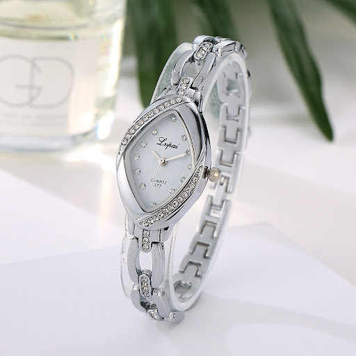 Title 3, Fashion Womens Bracelet Watch Diamond Bracelet...