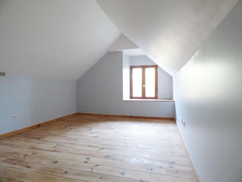 Location  maison 3 pièces 60 m² à Donzenac (19270), 565 €