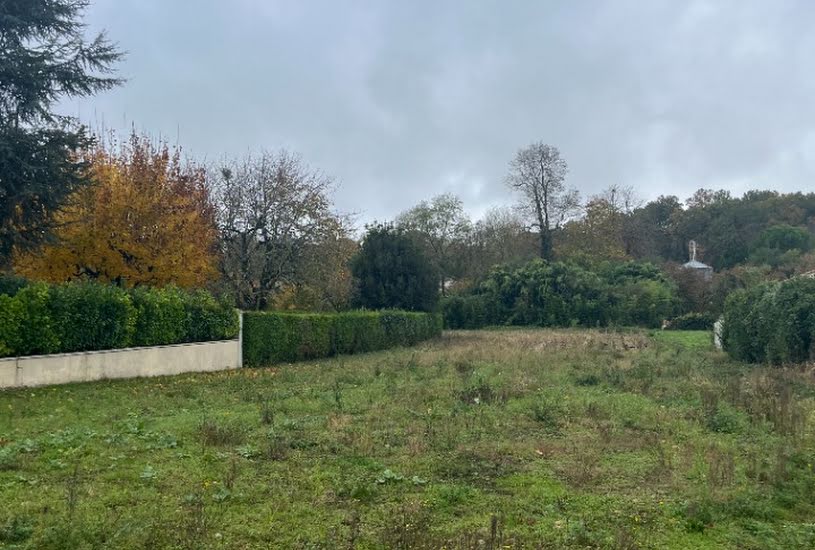  Vente Terrain + Maison - Terrain : 950m² - Maison : 120m² à Champniers (16430) 