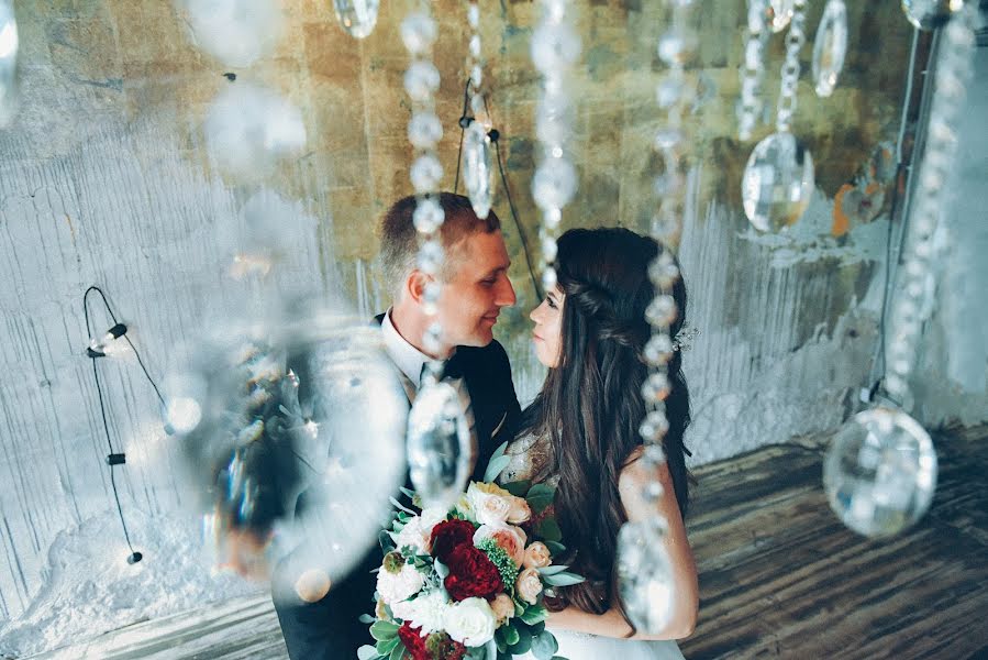 Photographe de mariage Denis Khuseyn (legvinl). Photo du 23 février 2018