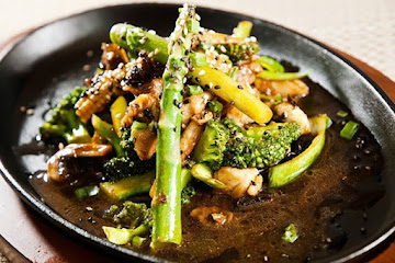 Chicken, Broccoli, and Asparagus Stir Fry