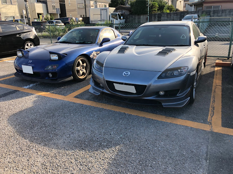 RX-8のRX-7・ドライブ・地元帰省に関するカスタム事例の投稿画像1枚目