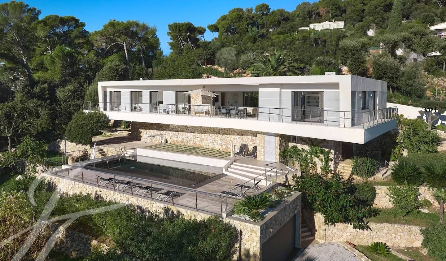 House with pool Le golfe juan