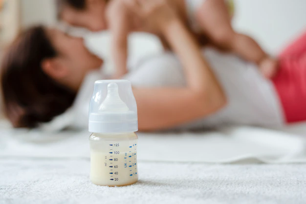 FAQ - Why Do Baby Spit Up Breast Milk - Baby Journey