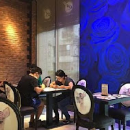 多一點咖啡館