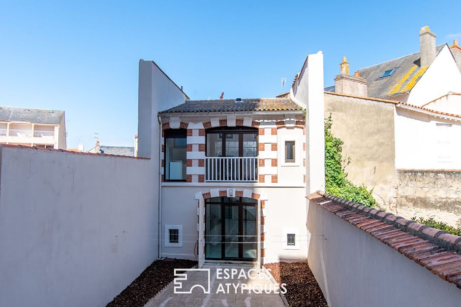 Vente maison 10 pièces 264 m² à Les Sables-d'Olonne (85100), 1 690 000 €