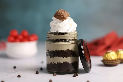 Ferrero Rocher Jar Cake