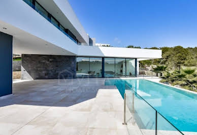 Property with pool 5