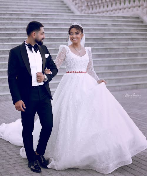 Bröllopsfotograf Atash Guliyev (atashquliyeff). Foto av 11 januari 2023