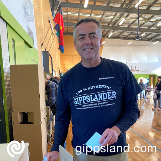 Federal Member for Gippsland Darren Chester casting his vote in Saturdays federal election at the Grey Street Primary School in Traralgon