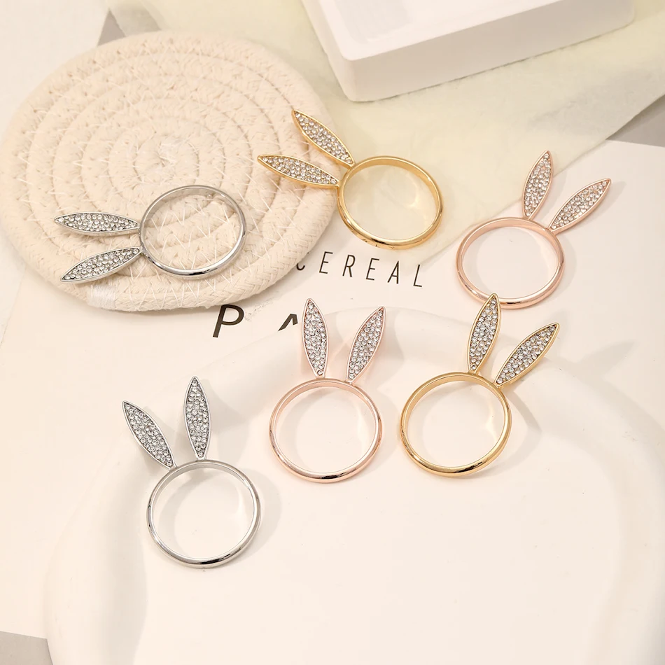 Fashion Alloy Rabbit Head Ring for women, a stylish and unique accessory. Add a touch of charm and personality to your l