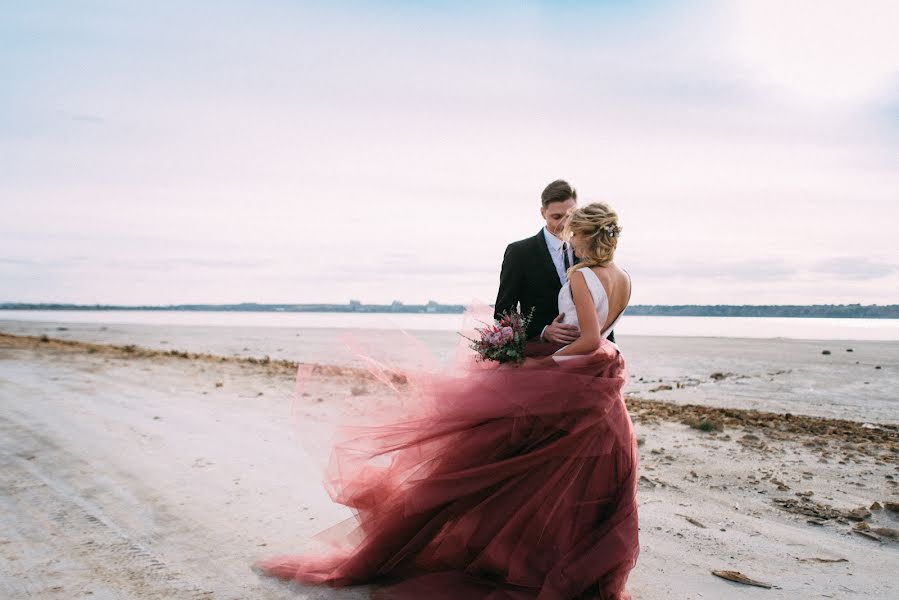 Fotógrafo de casamento Anastasiya Suprunyuk (suprunyukn). Foto de 14 de outubro 2016