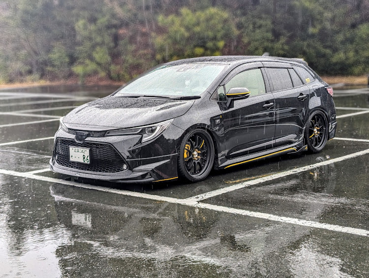 カローラツーリングの雨☔️は、やだな。・ちょいシャコタン・ホットドック🐶😙・オフ会・さわやかハンバーグうまし！に関するカスタム事例の投稿画像1枚目