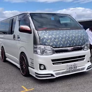 ハイエースバン
