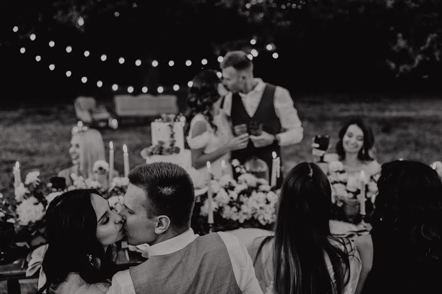 Fotógrafo de casamento Svetlana Tarasova (phtarasova). Foto de 23 de junho 2018