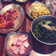 Meat Love 橡木炭火 韓國烤肉