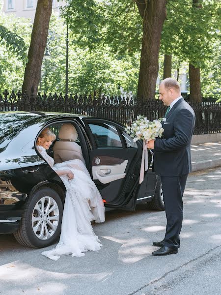 婚禮攝影師Luiza Smirnova（luizasmirnova）。2017 9月10日的照片