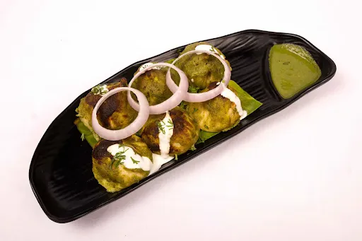 Mixed Veg Tandoori Momos (6 Pcs)