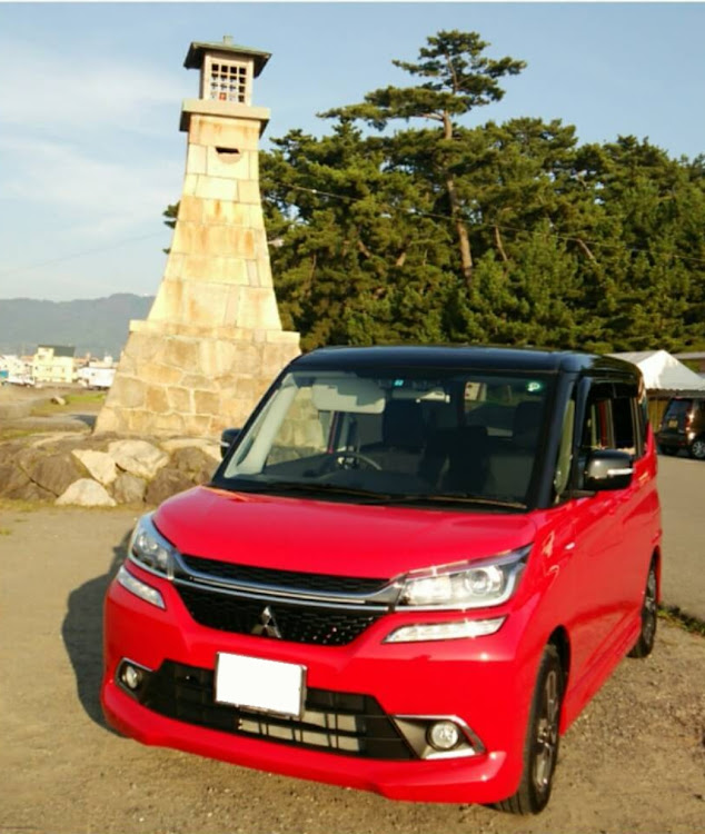 デリカD:2の納車3年・車検完了・明るい未来・ブレーキパッドに関するカスタム事例の投稿画像1枚目