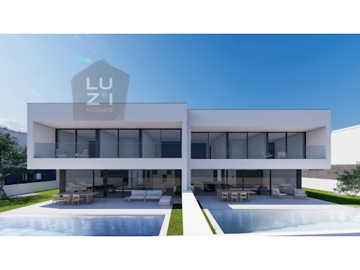 Villa with pool 2