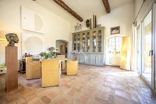 Maison avec piscine 3