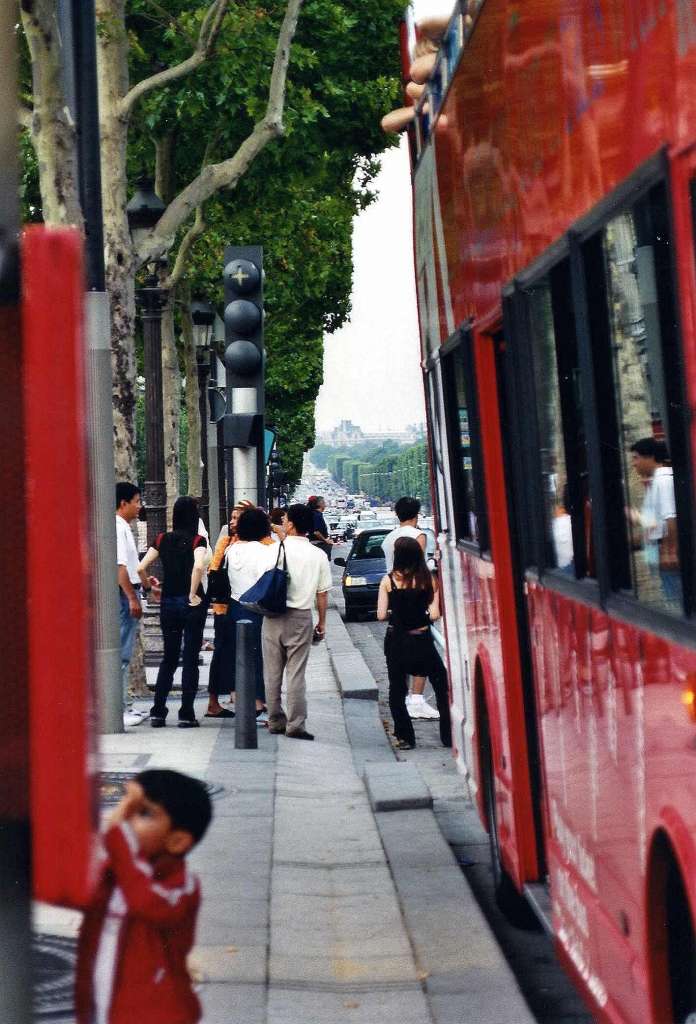 Avenue des Champs Elysées di Jor78