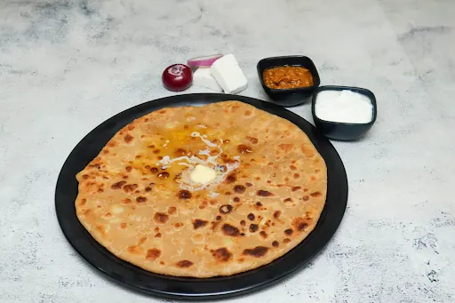 Paneer Pyaaz Tawa Paratha [Large] With Green Chutney & Pickle