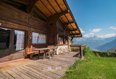 Chalet with panoramic view and terrace 3