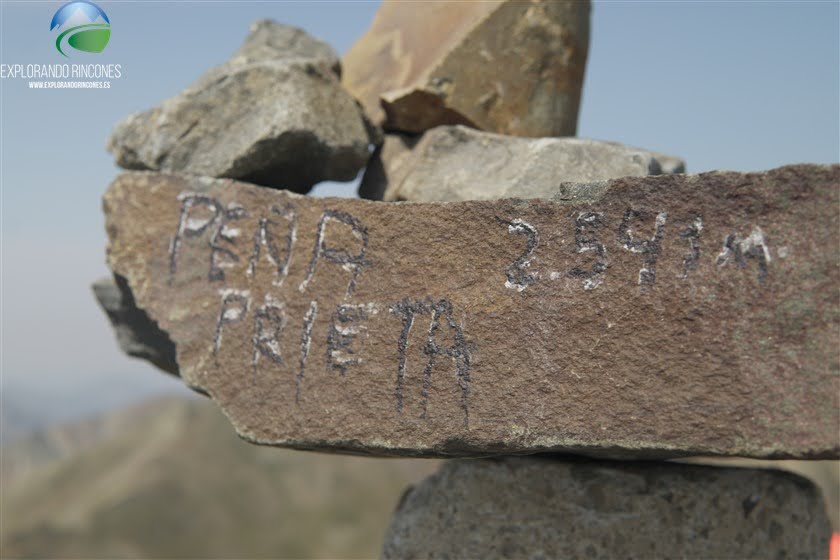 POZO DE LAS LOMAS con NIÑOS y PEÑA PRIETA